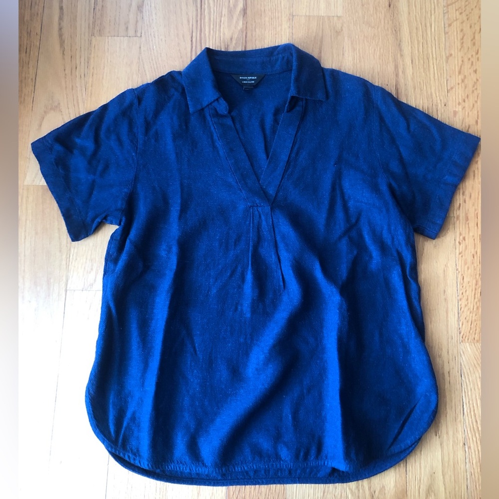 Banana Republic linen blend short sleeve top